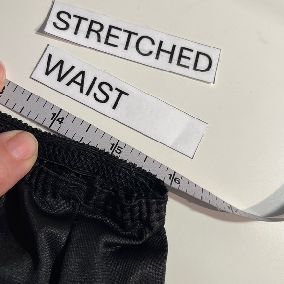 VTG Black Half Slip - Maxi Lace Trimmed
Sz M - Picture 7 of 8